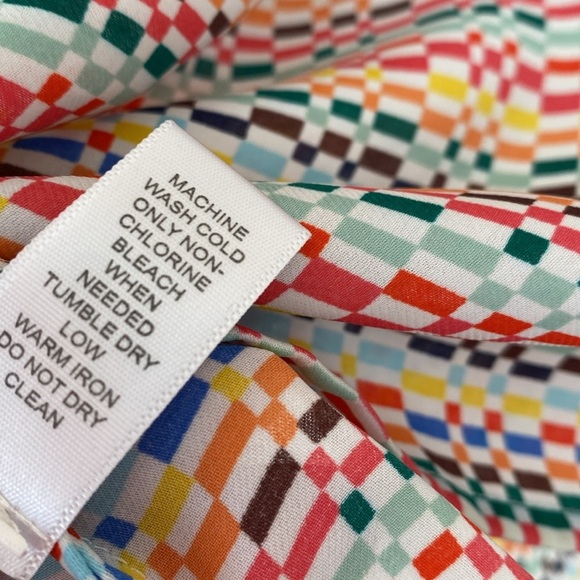 Banana Republic Rainbow Pixel Print Blouse Women’s Size Small Bright Printed Top - Picture 10 of 10